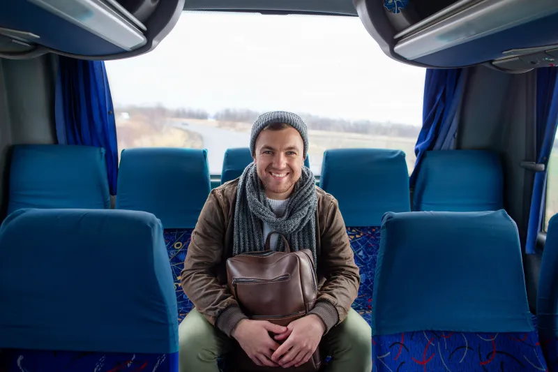 Autokarem na imprezę sportową — komfort i bezpieczeństwo podczas podróży / fot. Freepik