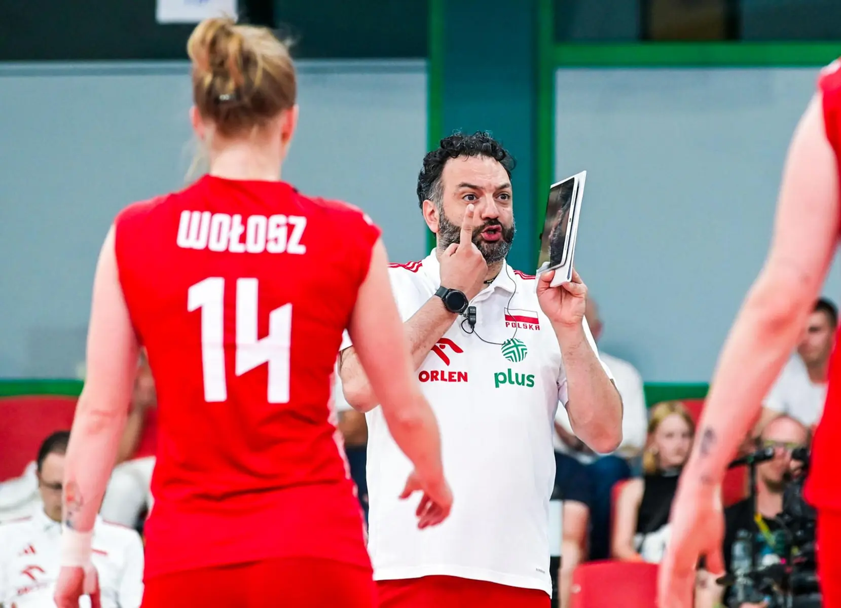 Stefano Lavarini coaching the Polish women's national volleyball team during a match
