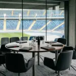 Puste posiedzenie władz sportowych symbolizujące reformę i siedmioosobowy zarząd PKOl
