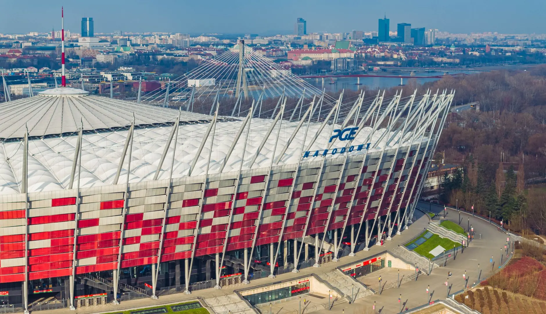 Widok z lotu ptaka na PGE Narodowy w Warszawie